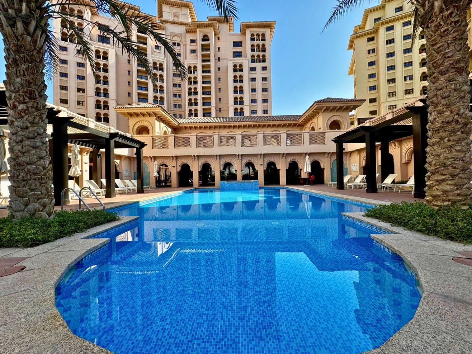 Plush Gateway - Fully Furnished - 1br In Jge *